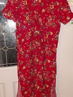 Jessica Howard Red Floral Maxi Dress